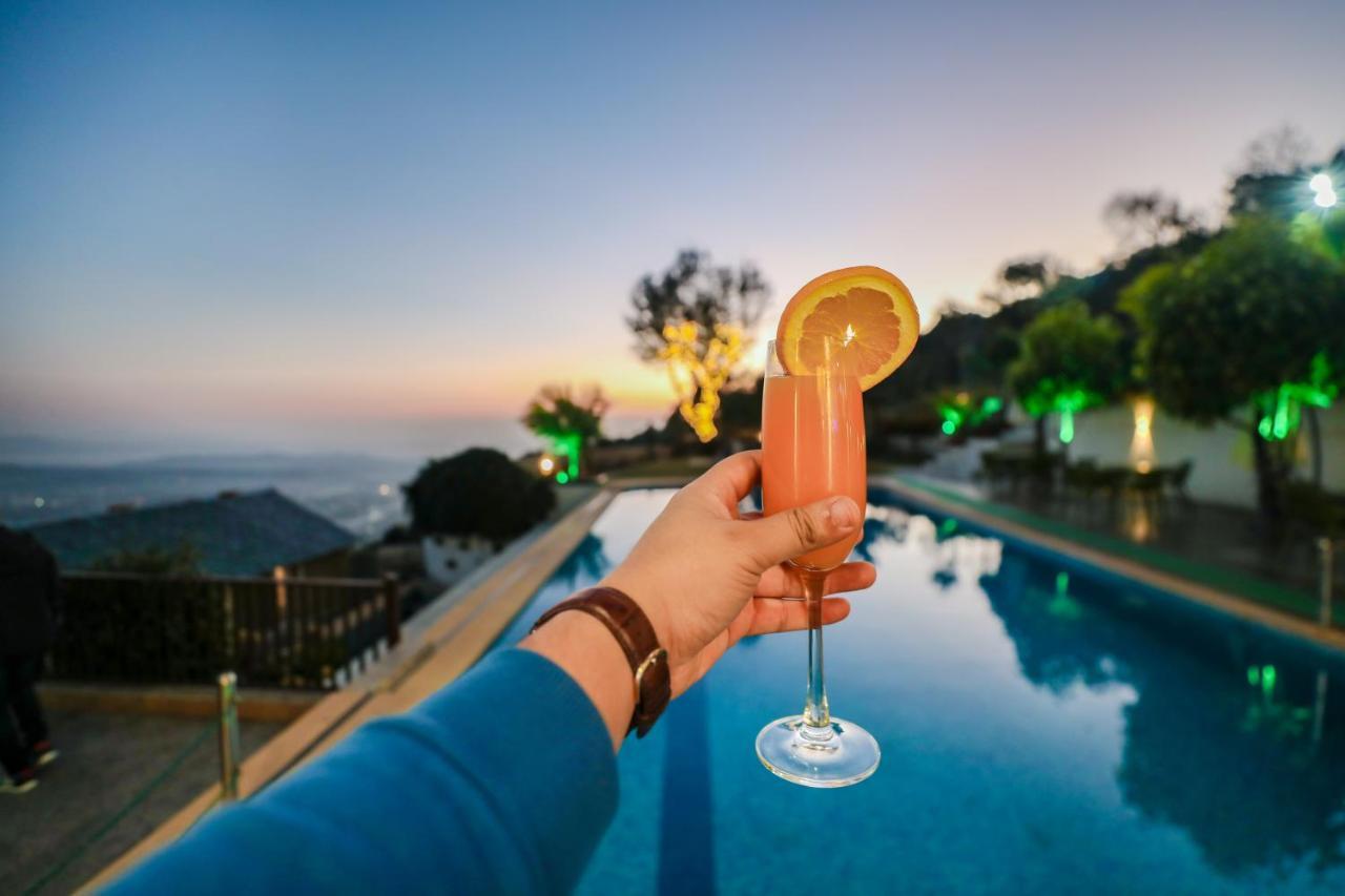 Regenta Resort Exotica Dharamshala On Hilltop Buitenkant foto